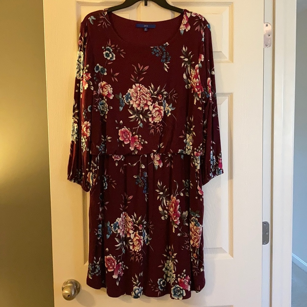 Dress with POCKETS!!